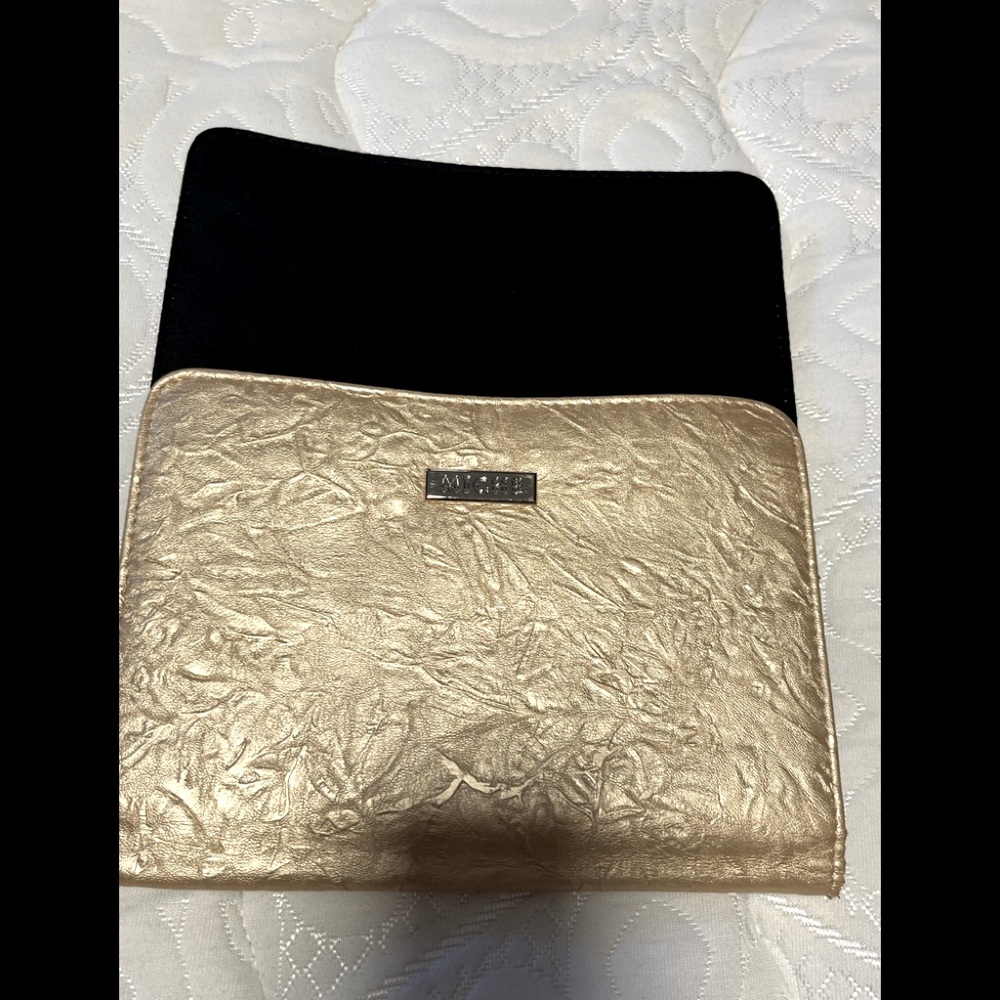 miche wallet